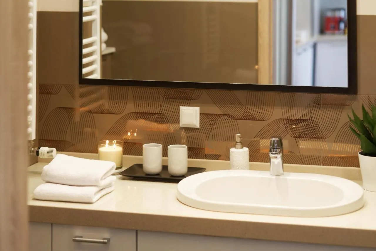 City Center Apartament Parking By Impero Posen Polen